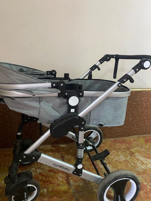 Kolyaska bolalar kalaskasi