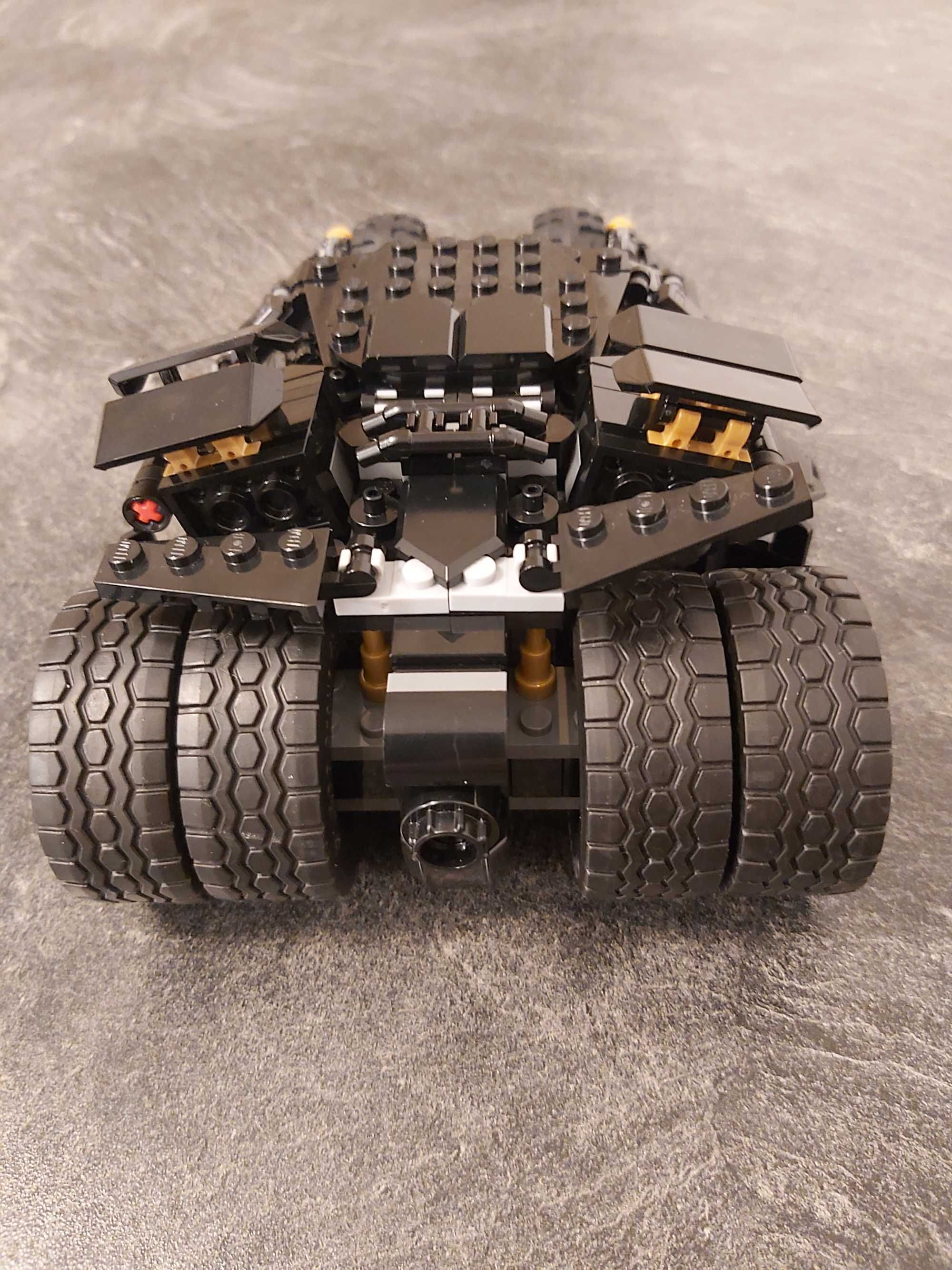 LEGO 76239 DC Batman Batmobile Tumbler