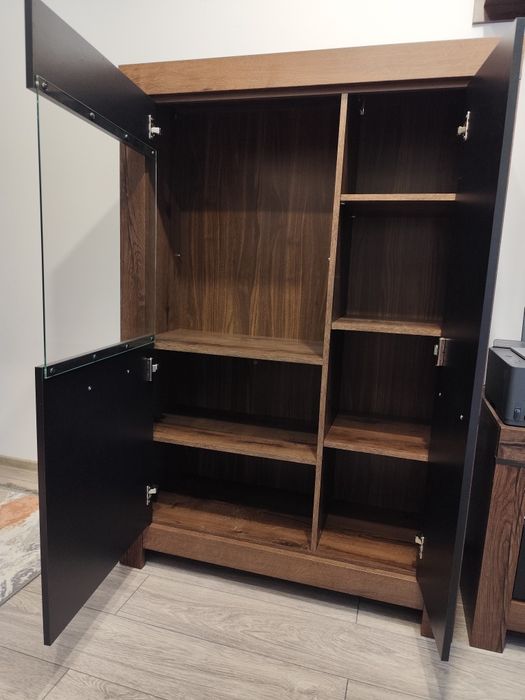 Dulap/Vitrină, Stejar Monastery, 2 uși negre, din pal, gama Balin