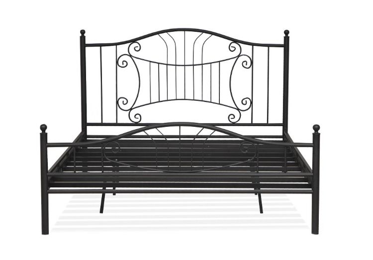 Кровать железная с матрасом