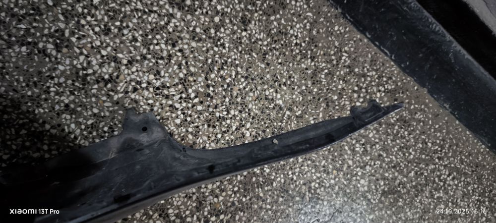 Предна броня за Toyota Avensis Тойота Авенсис T25 фейслифт