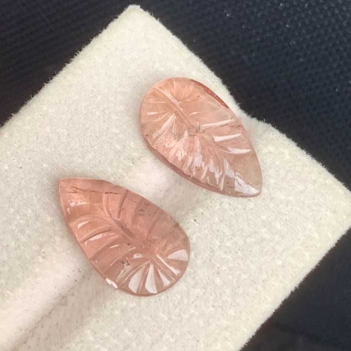 Розови Турмалини чифт листа