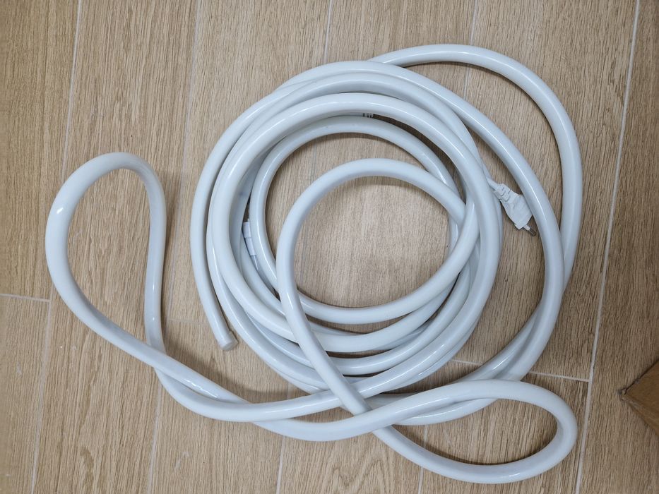 Furtun neon 5 m cu priza