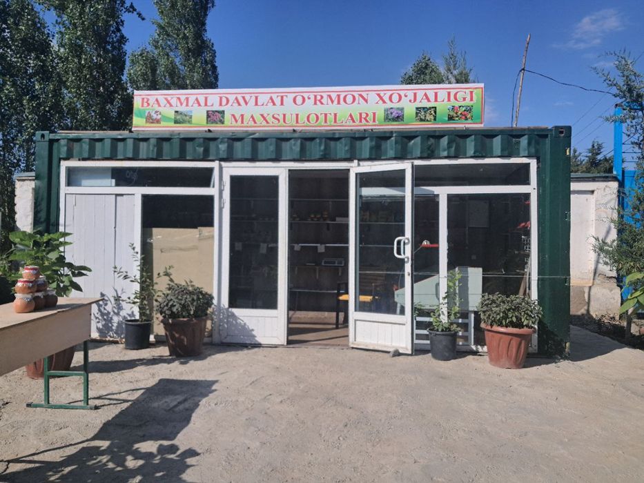 Ko'chma do'kon sotiladi