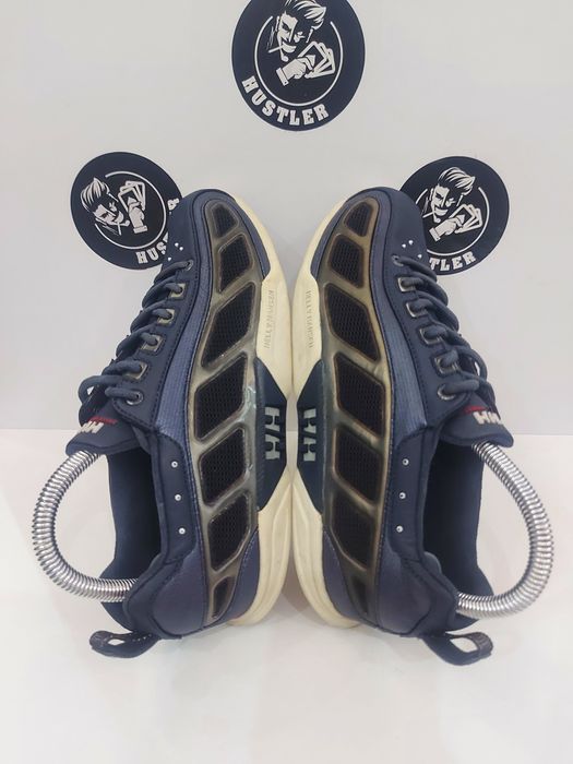 Маратонки HELLY HANSEN. Номер 38.5