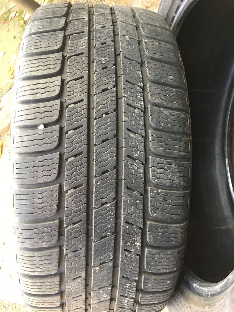 235 50 18 зимни Michelin 2бр