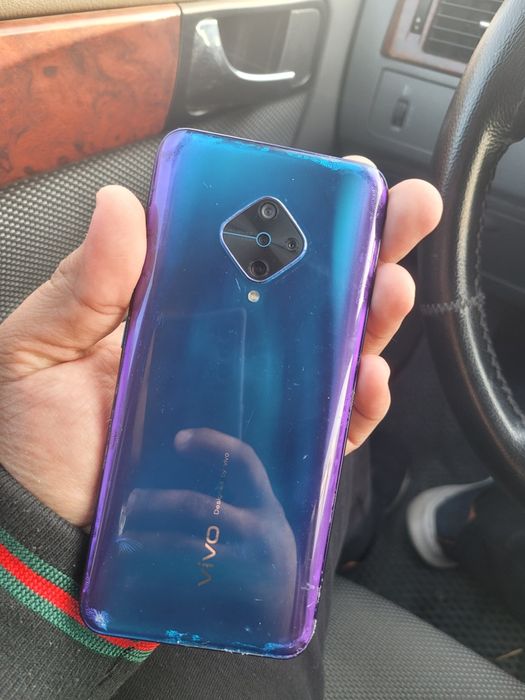 Vivo v17 срочно продаётся