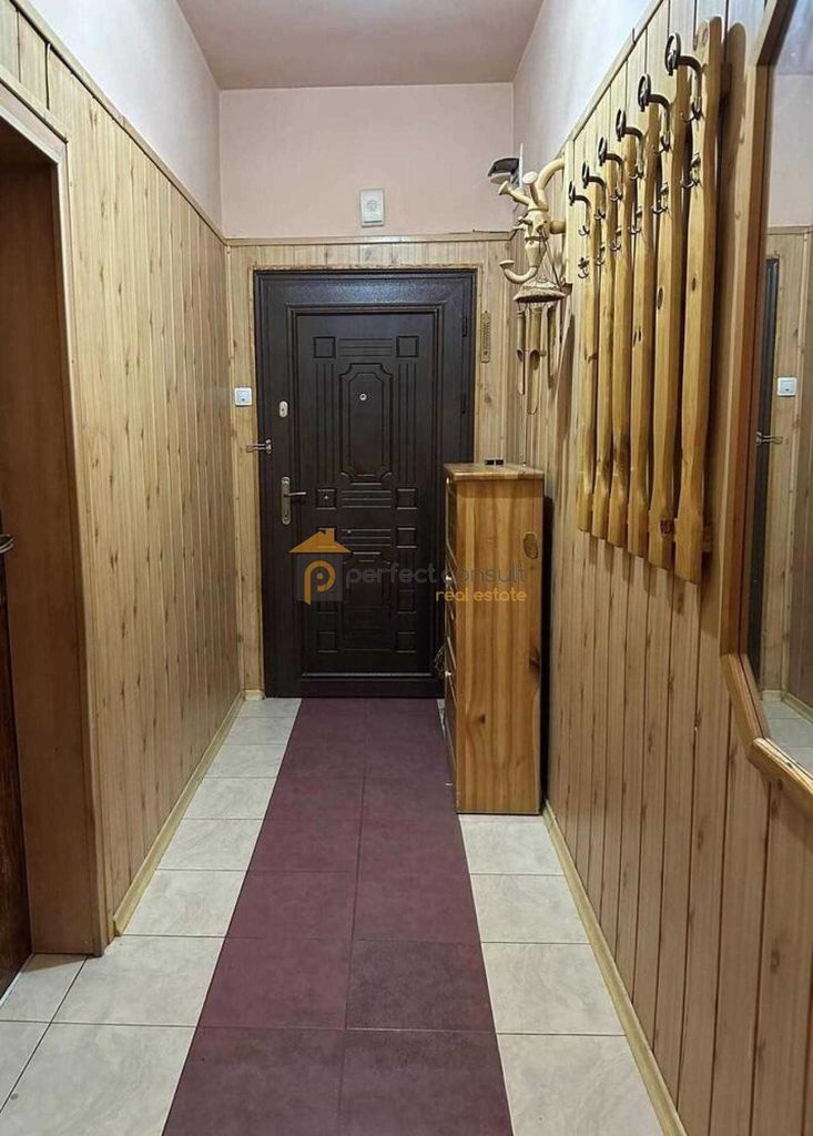 Продава се Тристаен апартамент в Пловдив, Младежки Хълм - 102 кв.м за 1814 €/кв.м - Снимка #8