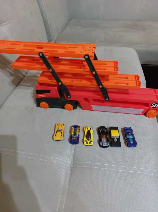 Автовоз и колички Hot wheels