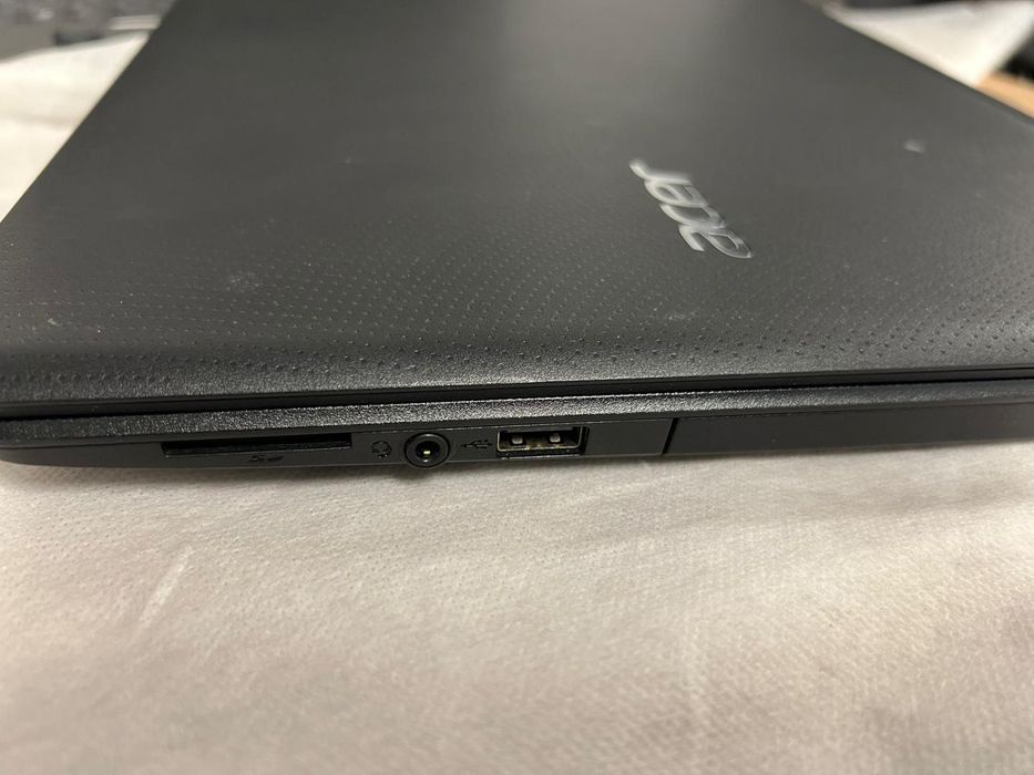 Laptop Acer EX2540 Series N16C1, Intel Core i3 6006U, 8GB RAM, -P-