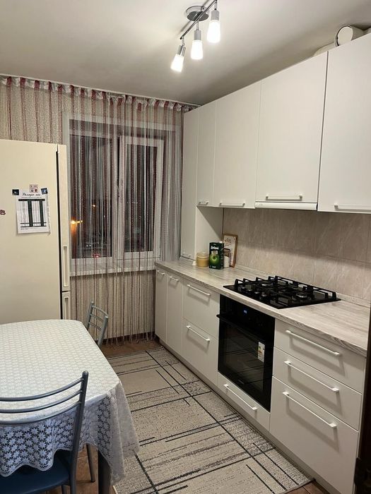 Продам 3-х комнатную квартиру