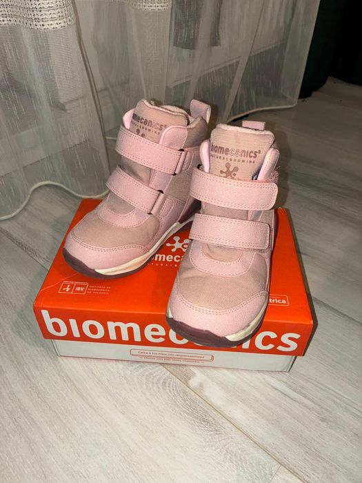 Vand 2 perechi ghete impermeabile fete biomecanis