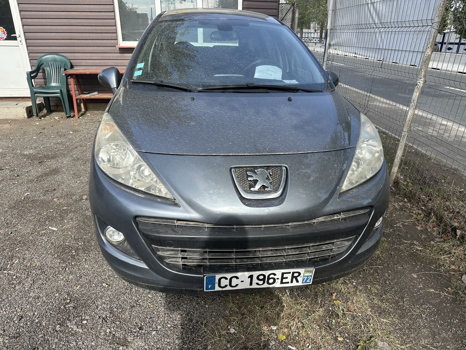 Peugeot 207 , 2012 ,1.4 benzina
