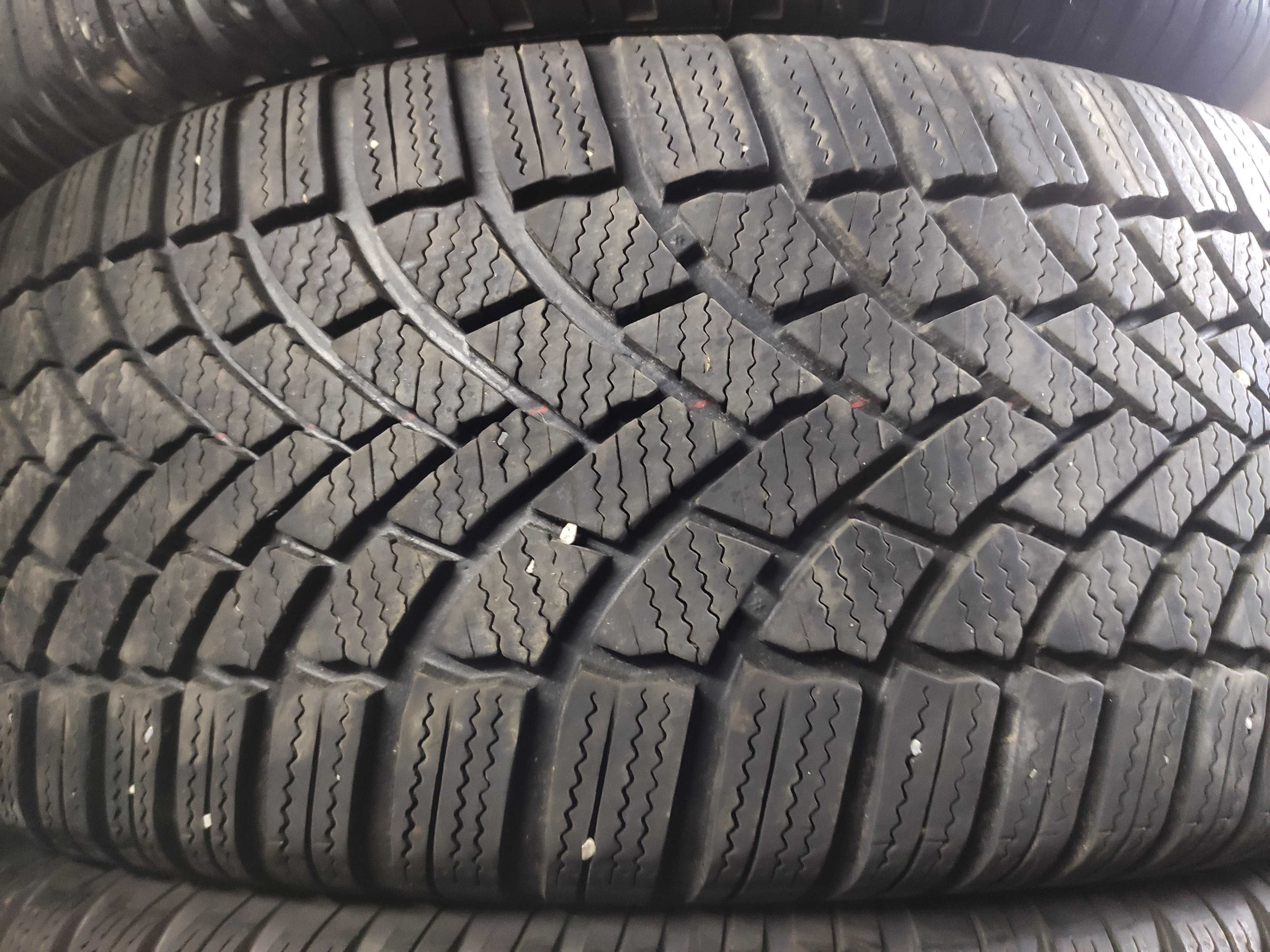 4бр Зимни гуми 215 60 16 - Bridgestone - DOT 2022
