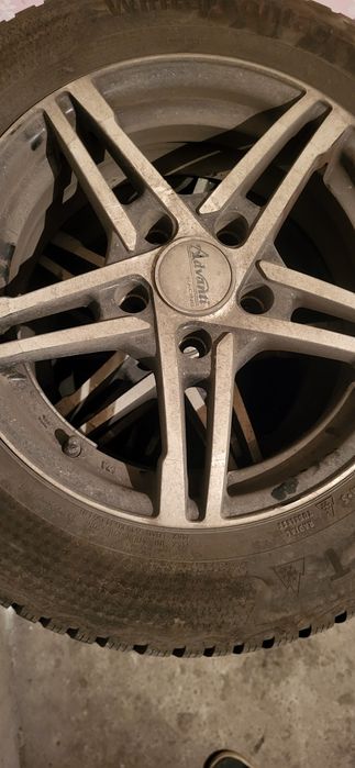 Зимни гуми с джанти 195х65х15 Continental