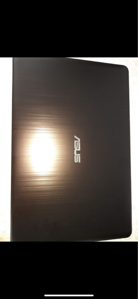 Laptop Asus Vivobook Max