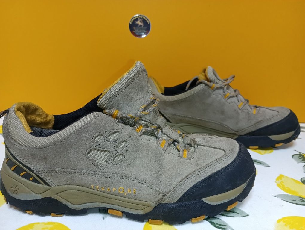 Jack Wolfskin N 37 кожени - 27 лв