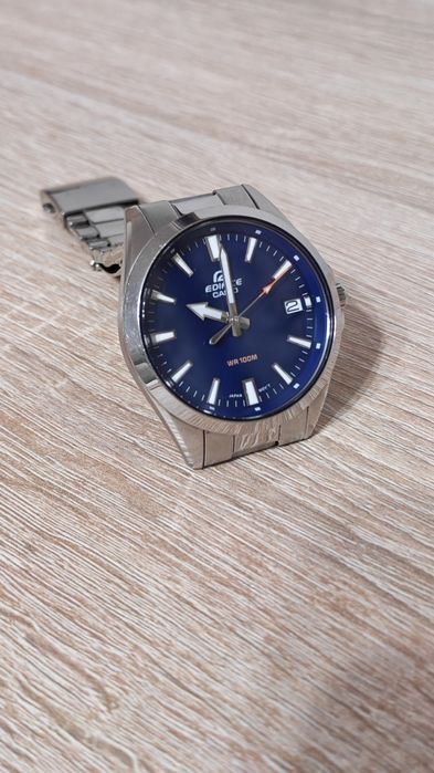 Casio EDIFICE EFV-100D-2AVUEF
Артикул: EFV-100D-2AVUEF