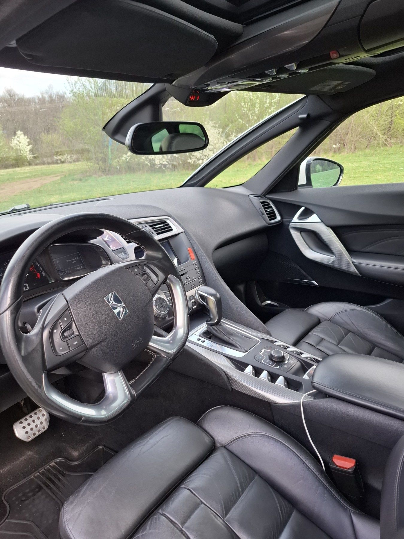 Citroen DS5 2.0 Hdi Автомат. Платено всичко до февруари 2026