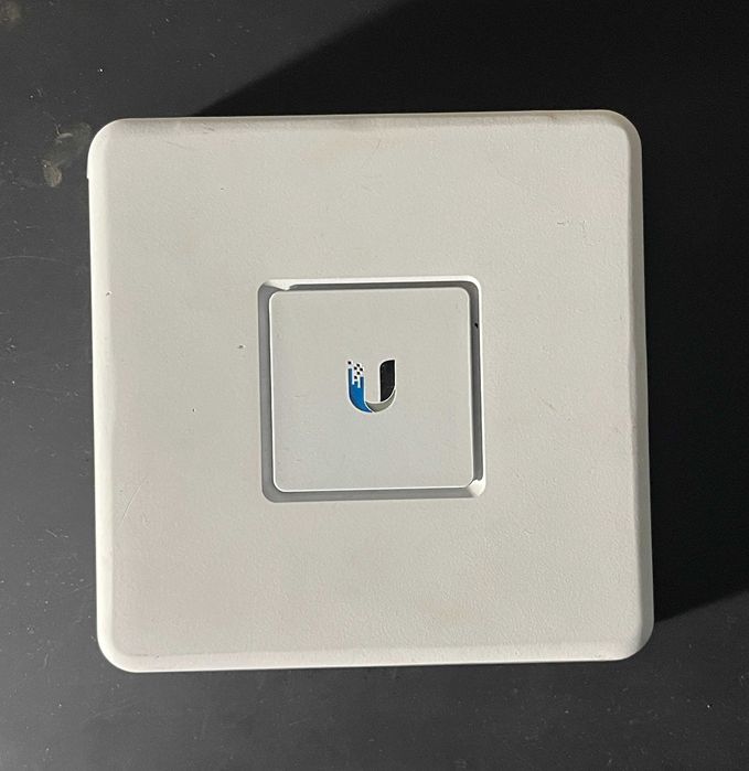 UniFi Security Ubiquiti Gateway router USG