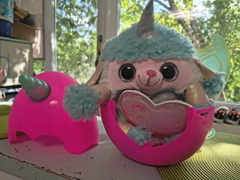 Jucarie de plus, Rainbocorns, Unicornul curcubeu surpriza cu aripi