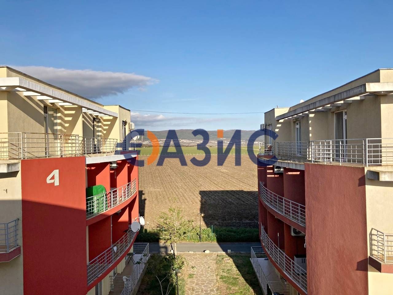 Продава се Тристаен апартамент в к.к. Слънчев бряг - 62 кв.м за 726 €/кв.м - Снимка #13