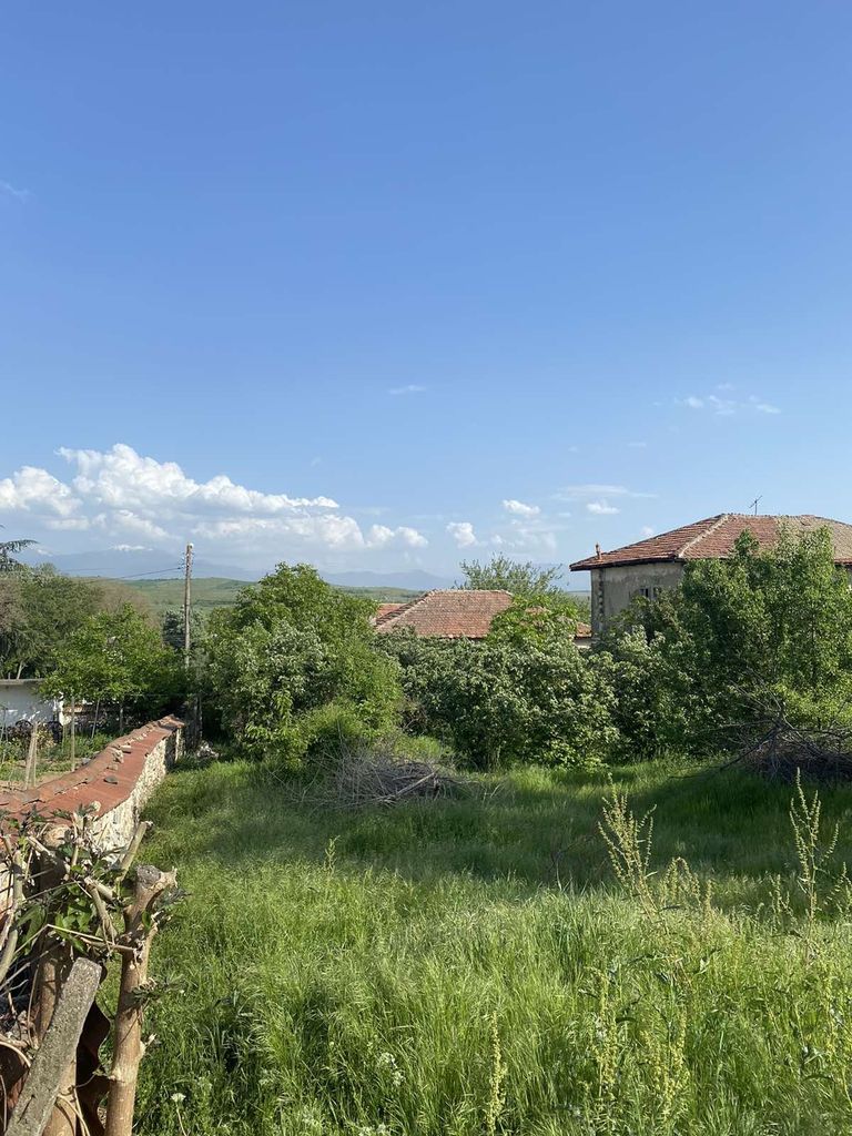 Продава се Парцел в Петрич - 800 кв.м за 13 €/кв.м - Снимка #1