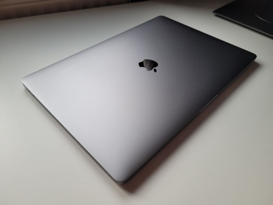 Macbook Pro 2018 15inch