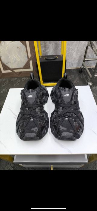 Balenciaga 43 44