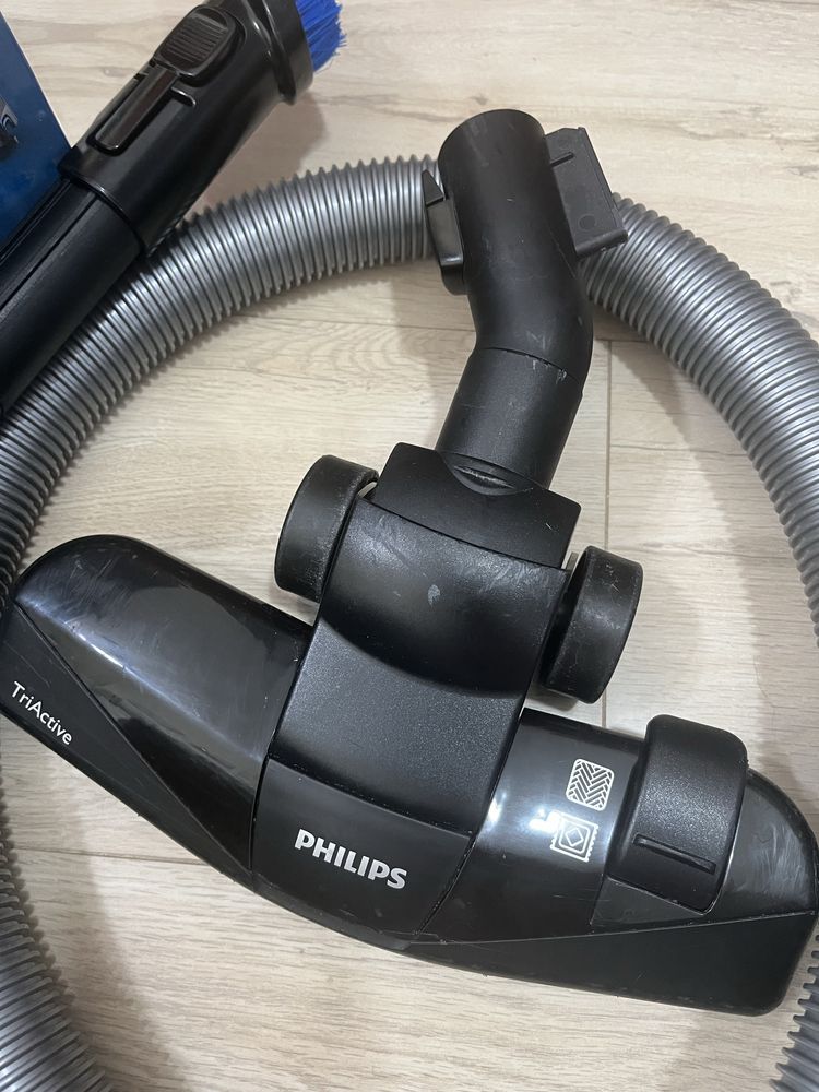 Aspirator Philips 3000 PowerPro compact FC9330