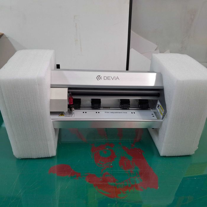 Режещ плотер DEVIA  Само за телефони-протектори и др.