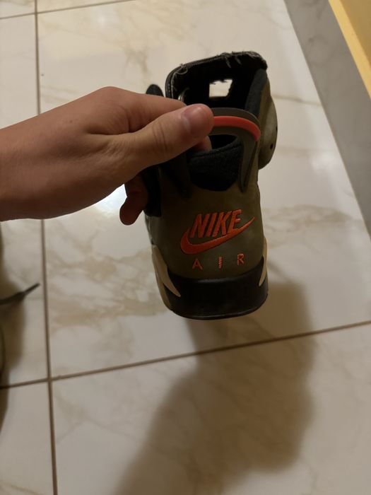 Vand Jordan 6 Travis Scott