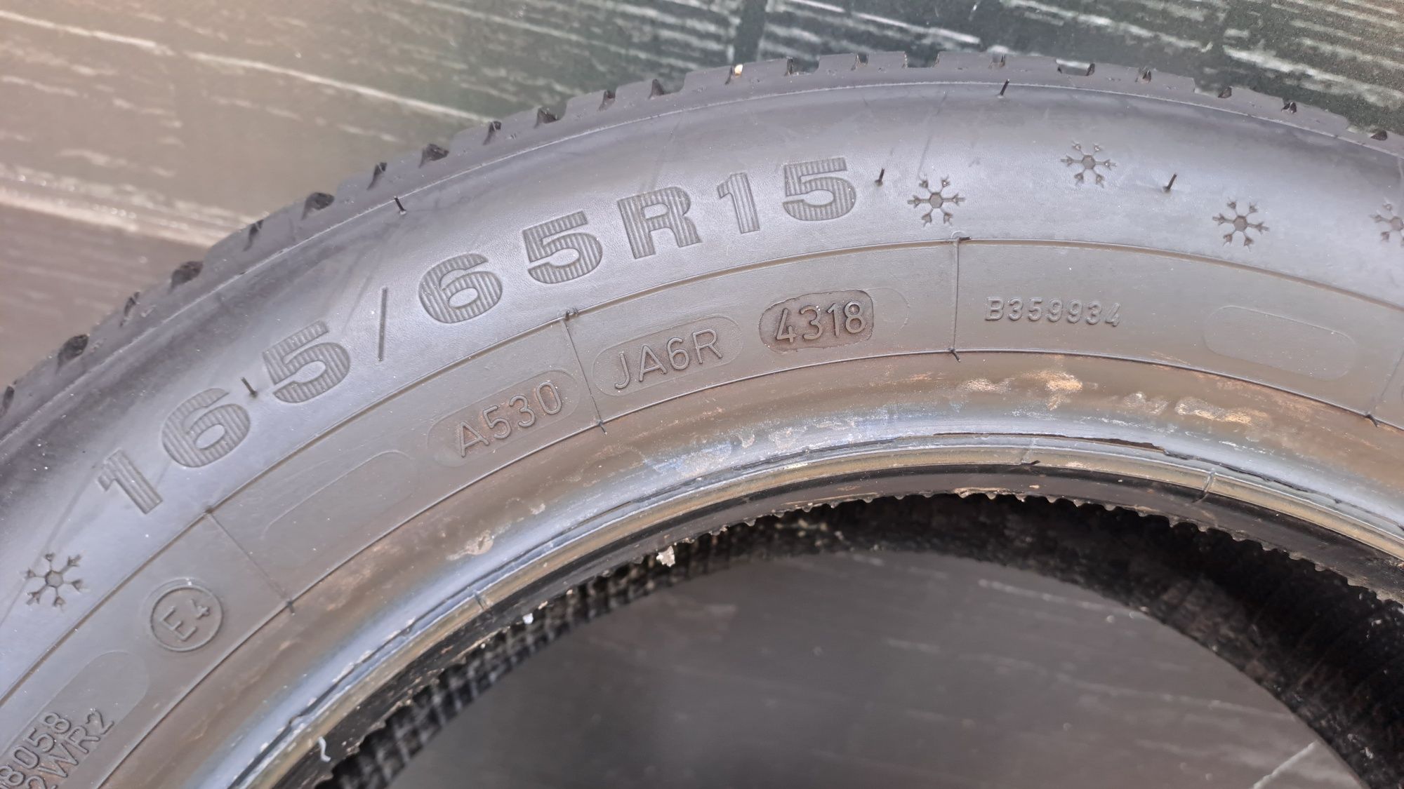 2бр. Почти Нови Зимни 165/65/15 Dunlop