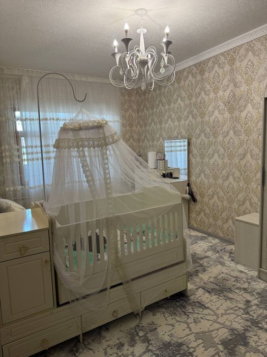 Продаётся Квартара Алмазар о-р Себзор Ат Термзий масжид 2/5/5 58м2