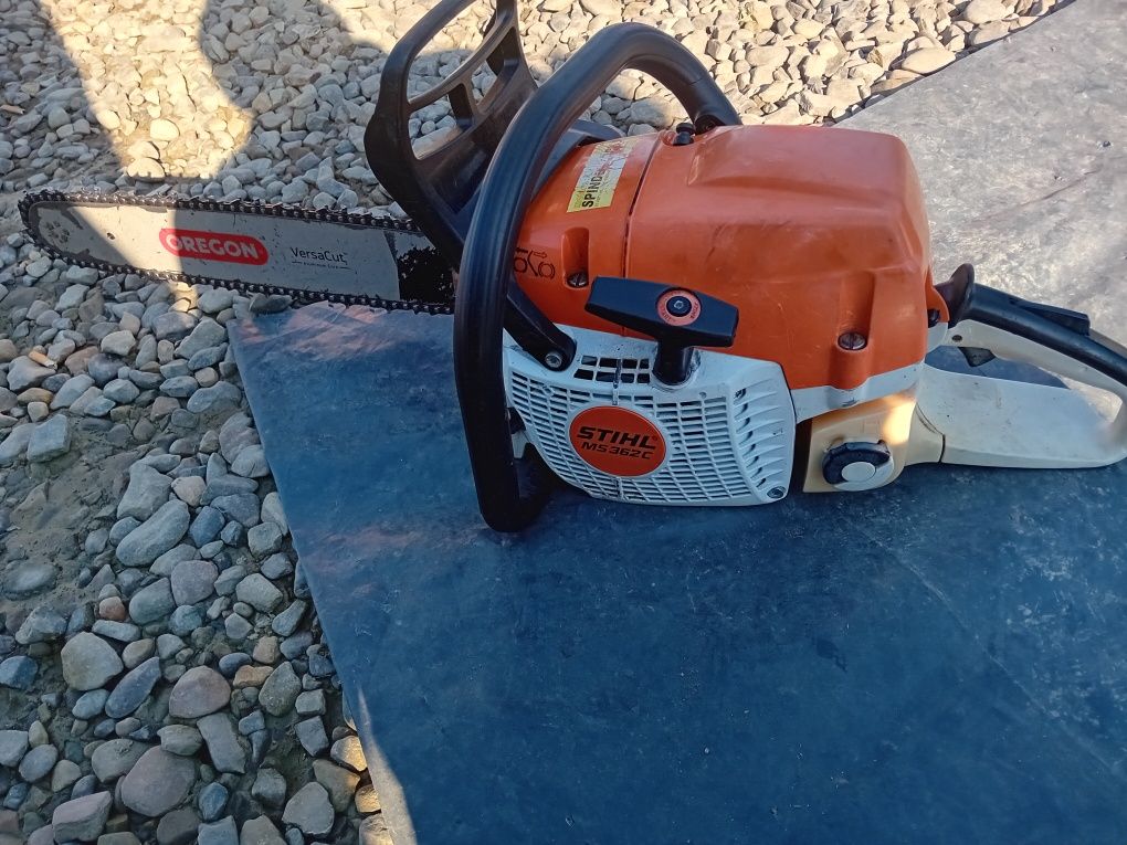 Vând stihl 362c.