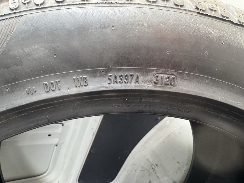 Гуми 255/45/19 дот 3120 pireli p zero 4 бр