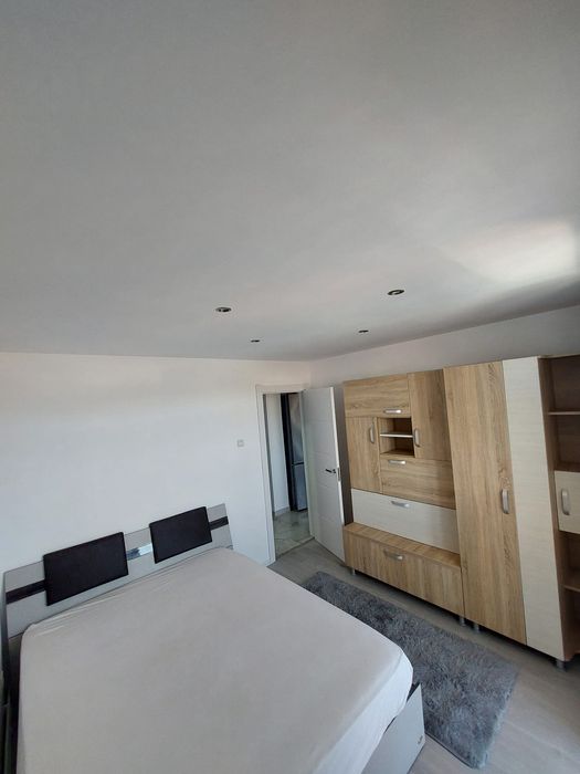 Inchiriez sau vând Apartament 2 camere decomandat renovat