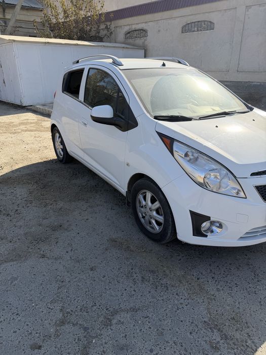 Old krelosiga pitno bor moshina bir qoʻl gneralni beramiz