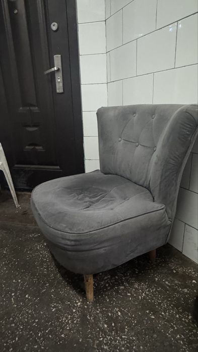 Продаются кресла 3шт