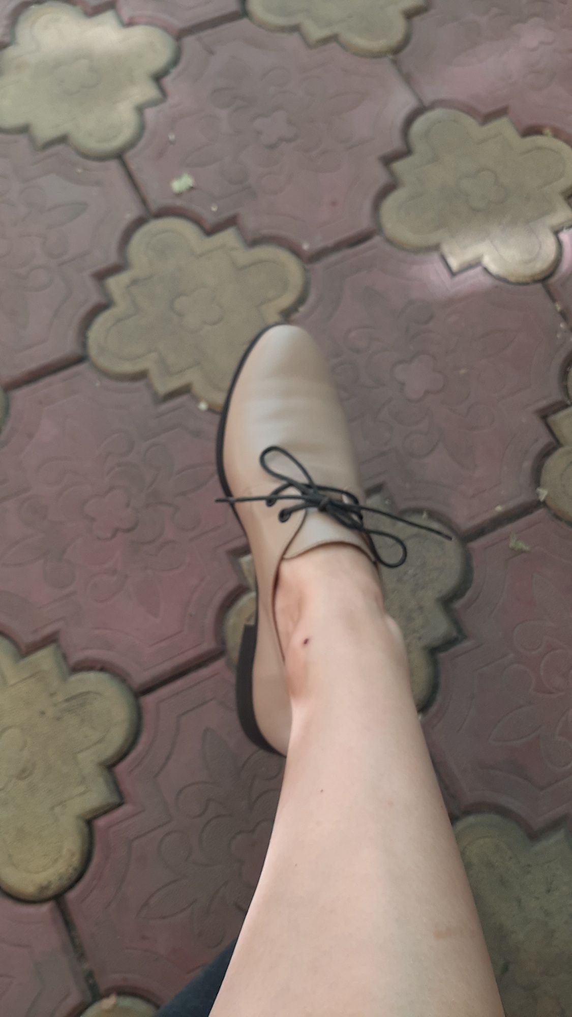 Pantofi piele naturala crem brand Cristina Ciobanu