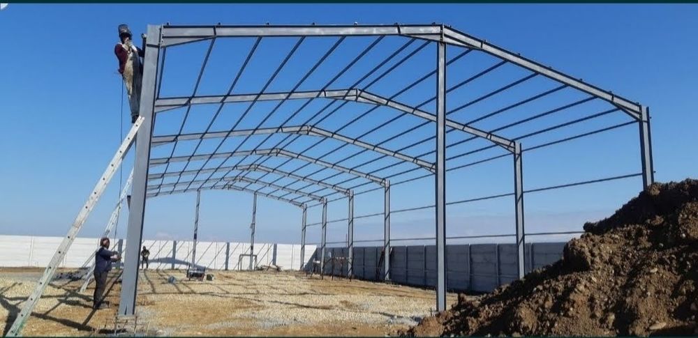 Hala structura metalica 300mp (15ml x 20 ml×4ml ) și alte dimensiuni.