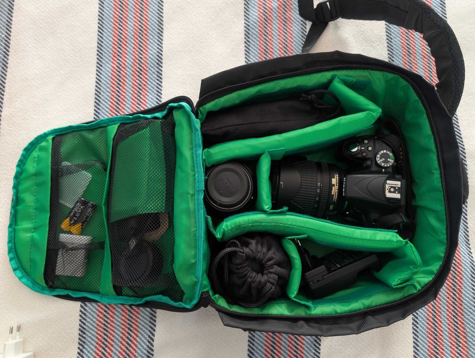 Продавам Nikon D3300, Nikon 18-105, Nikon 35, Samyang 8mm, SB-500