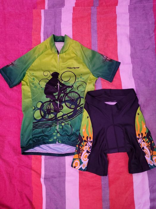 Costum special biciclist