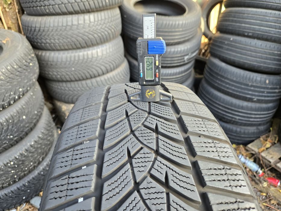 4бр. 215 55 18 Goodyear зимни.