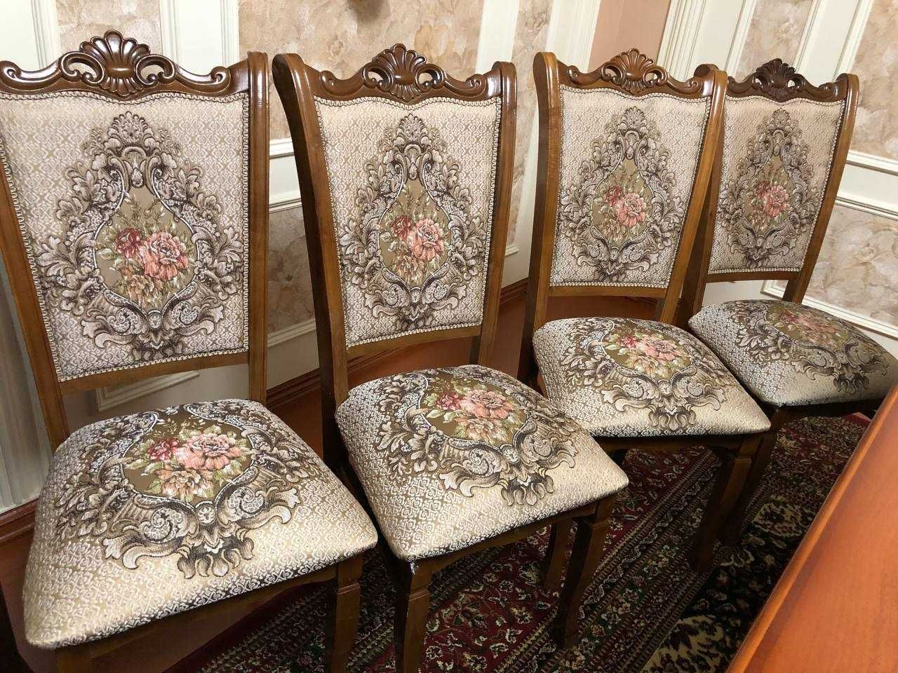 Стол стул сотилади. Холати идеал