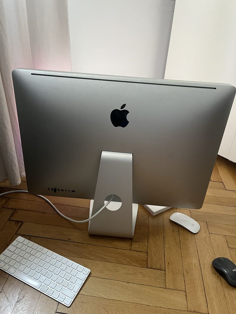 iMac 27” – i7 Quad-Core, 16GB RAM, SSD 1TB, keyboard, mouse