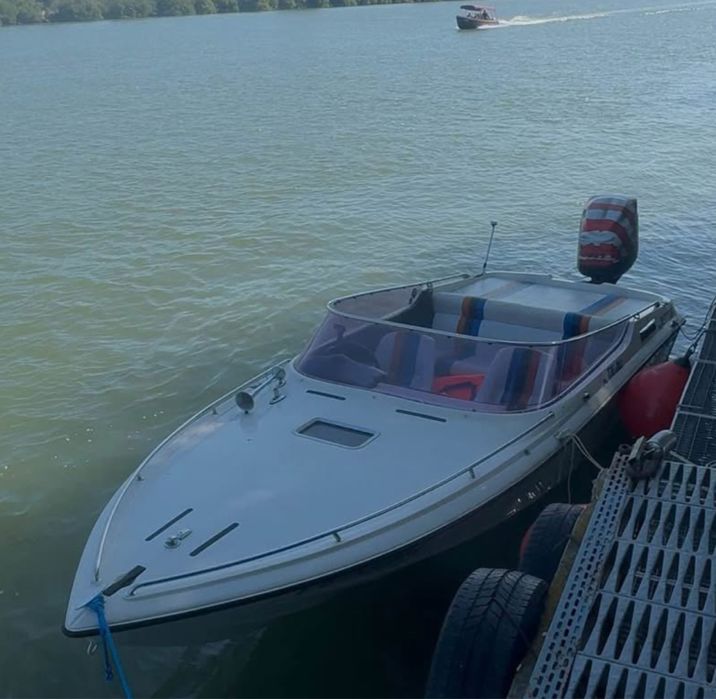 Barca Tullio Abbate sea star 19 motor evinrude 300 cai