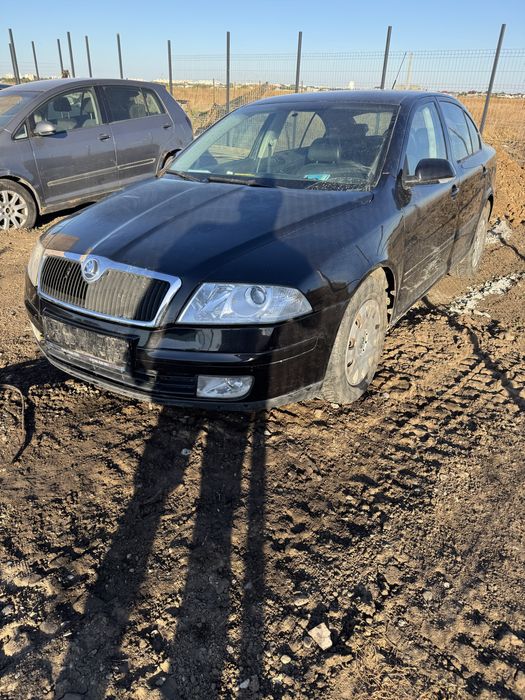 Dezmembrez dezmembrari skoda octavia 2 1.9 BXE 105 cai lc9x xenon