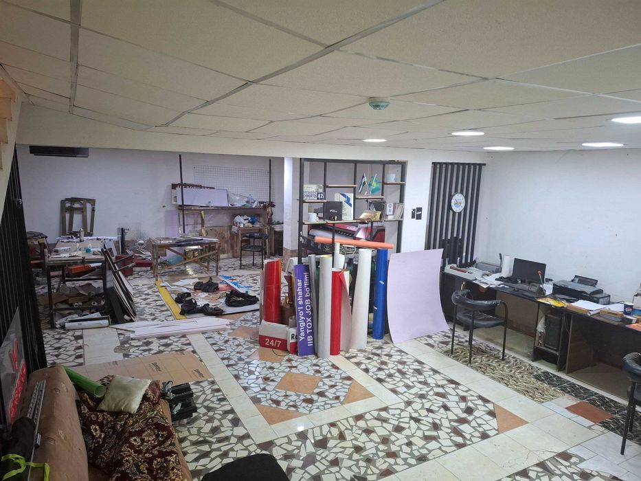 Сдаётся 2\3 этаж и подвал в здании бывшего макро