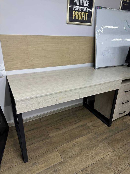 Столы (парты) производства Loftbek в ассортименте. От 350 000 сум.